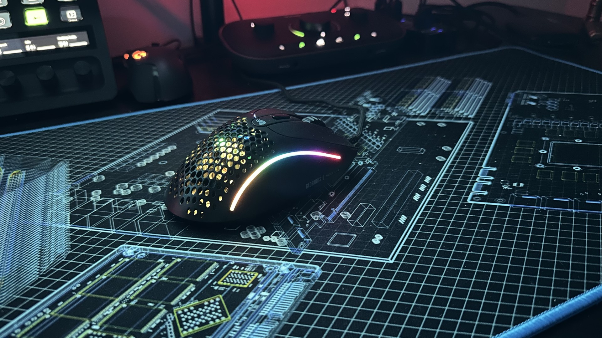 StayPowered Draadloze Gaming Muis - Ultralicht & Oplaadbaar - Ergonomisch Honingraat Design Rgb Verlichting Instelbare Dpi 2 4g Stabiele Verbinding Usb C Oplaadbaar Wit Levering Snelle StayPowered Draadloze Gaming Muis - Ultralicht & Oplaadbaar - Ergonomisch Honingraat Design Rgb Verlichting Instelbare Dpi 2 4g Stabiele Verbinding Usb C Oplaadbaar Wit Levering Snelle